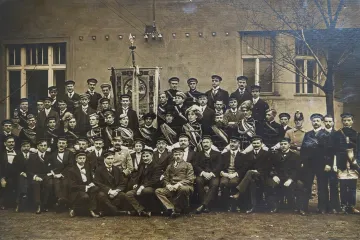 Jizvy na tváři a německý nacionalismus. Ústecké muzeum připomene české buršáky