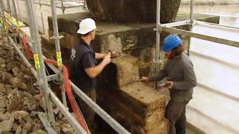 Rekonstrukce Karlova mostu