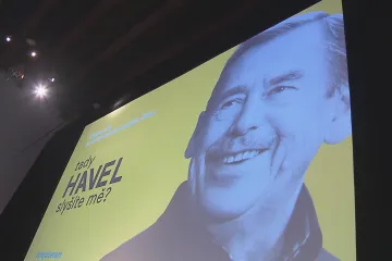 168 hodin: Odkaz Václava Havla žije dál, ukazuje se v době premiéry nového dokumentu. Děti si ho spojují s prezidentstvím, ale i letištěm