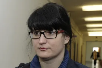 Ústavní soud se zastal advokátky pronásledované nenávistnými a pornografickými maily