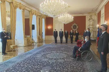 Prezident jmenoval Karla Šimku do čela Nejvyššího správního soudu