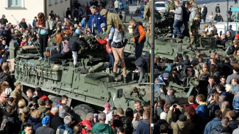 Horizont ČT24: Americký konvoj je v Polsku