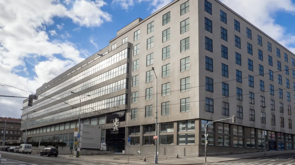 Veletržní palác v pražských Holešovicích
