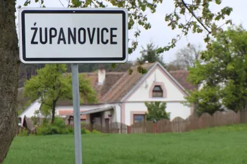 Rekordy referenda o vstupu do EU: Tři čtvrtiny Županovic proti, celé Dolní Těšice pro