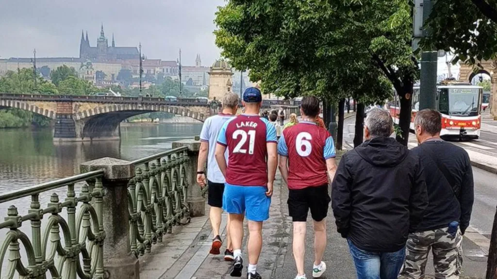 Fanoušci West Ham United v Praze