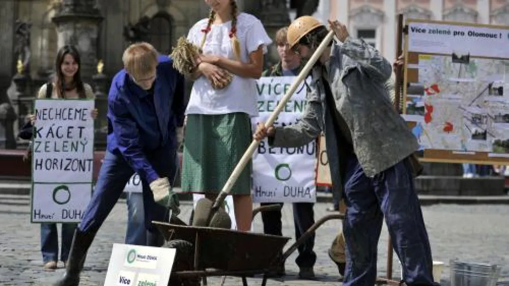 Happening Hnutí Duha