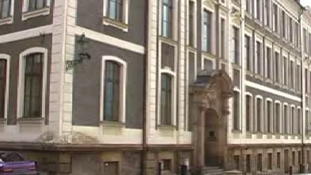Budova gymnázia v Broumově