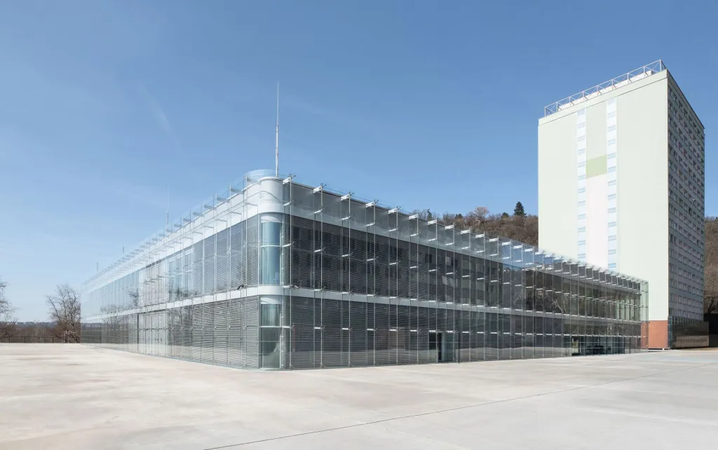 Fakulta humanitních studií UK – přestavba menzy Koleje 17. listopadu (Kuba & Pilař architekti)