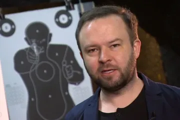 Sociolog: Ústavní zákon o zbraních povzbudí různé polovojenské extremistické spolky