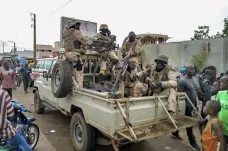 V Mali se vzbouřili vojáci. Zadrželi prezidenta i premiéra země
