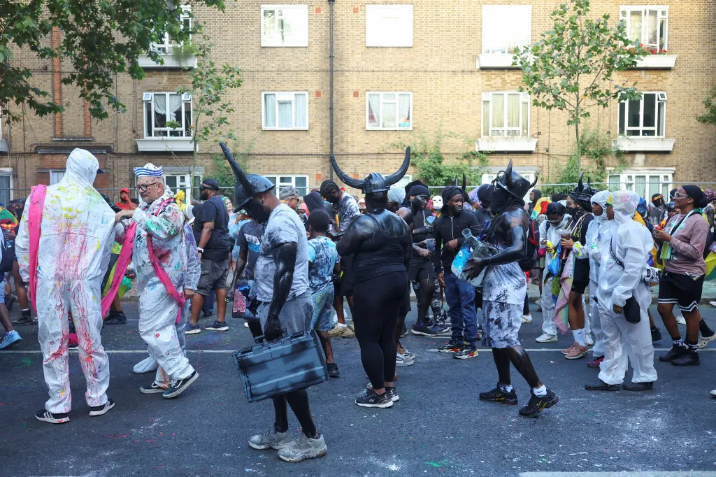 Karneval v londýnské čtvrti Notting Hill