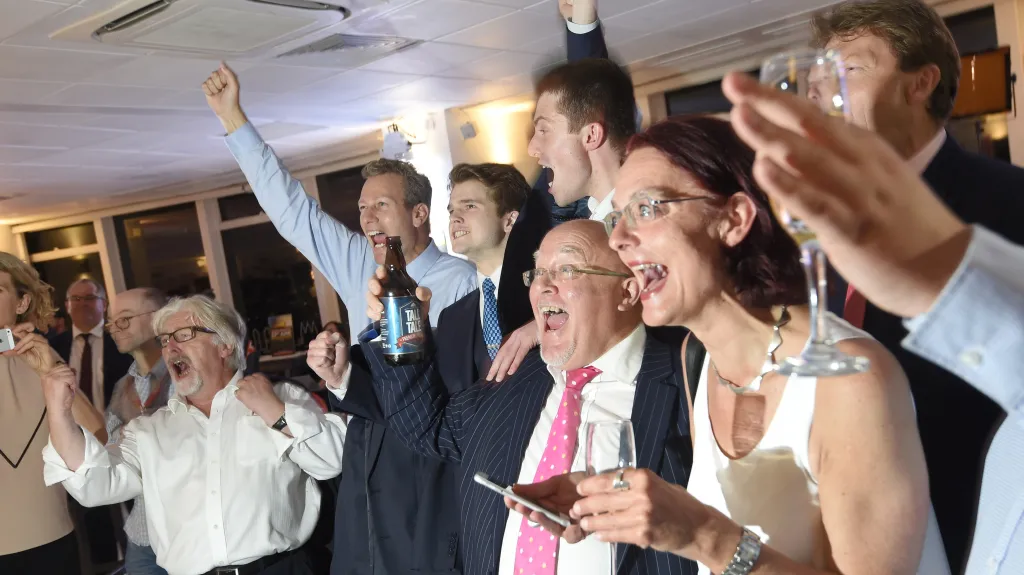 Zastánci odchodu z EU reagují na výsledky v Sunderlandu