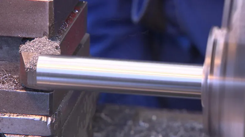 Soustružení na učilišti ve Vrchlabí