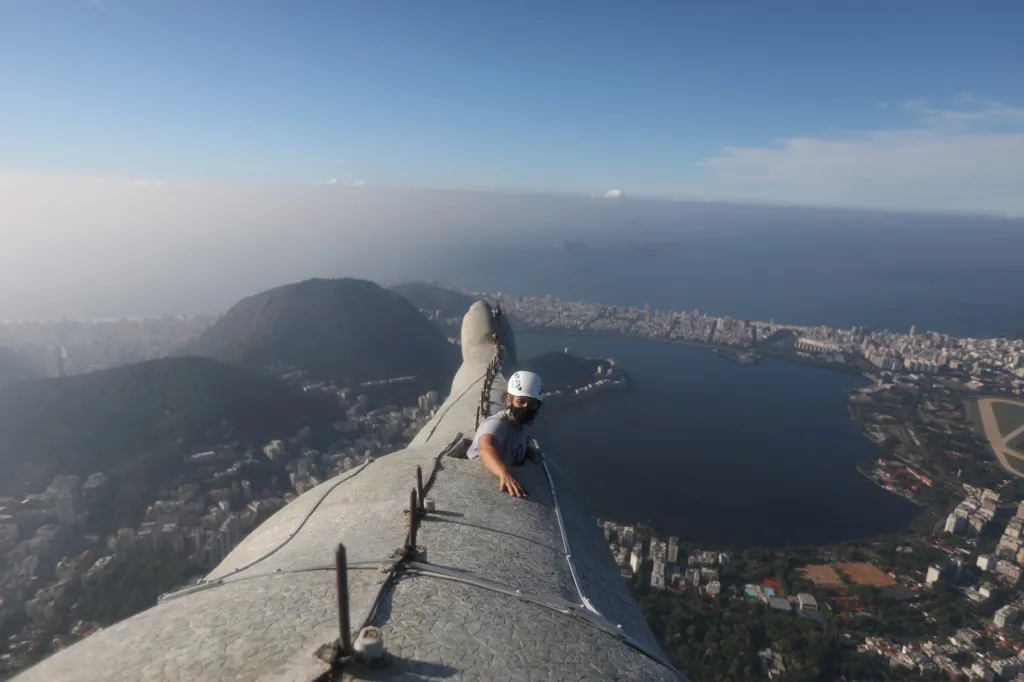 Technici zahájili rekonstrukci na soše Krista Spasitele v brazilském Riu de Janeiro