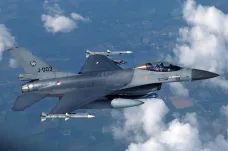 Změní se rozložení sil ve vzduchu? Dodávky F-16 především upevní spojenectví Ukrajiny a Západu