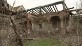 Ruiny památkově chráněného domu ve Slupi