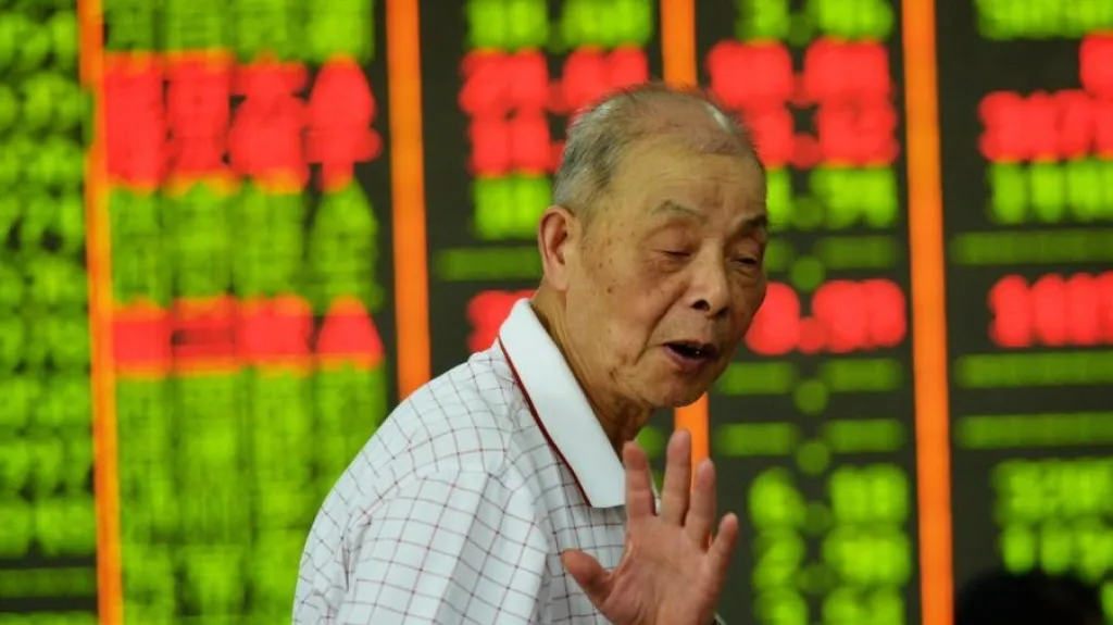 Propad čínských akcií pokračuje