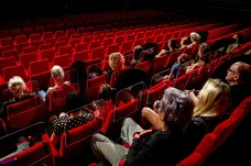 Velký návrat kin, nebo útěk diváků a krach? Koronavirus zrychlil proměnu filmového světa