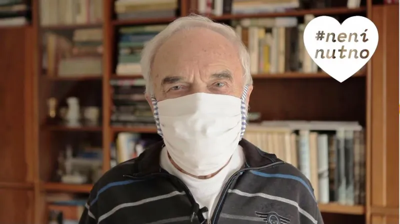 Zdeněk Svěrák ve výzvě Není nutno nezpívat!