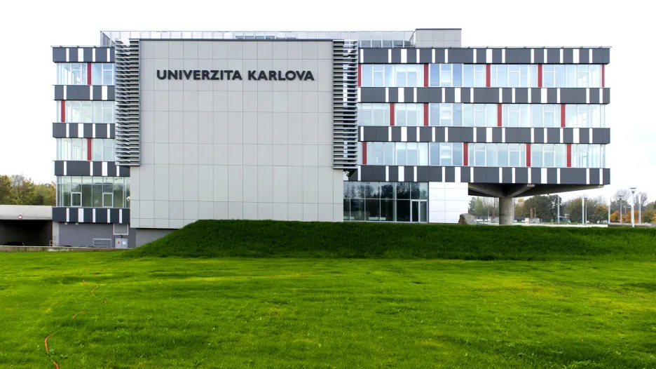 Výzkumné a výukové centrum Lékařské fakulty Univerzity Karlovy v Hradci Králové