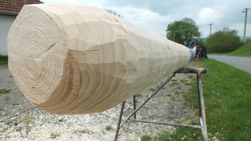 Stavění Máje - Chrudichromy