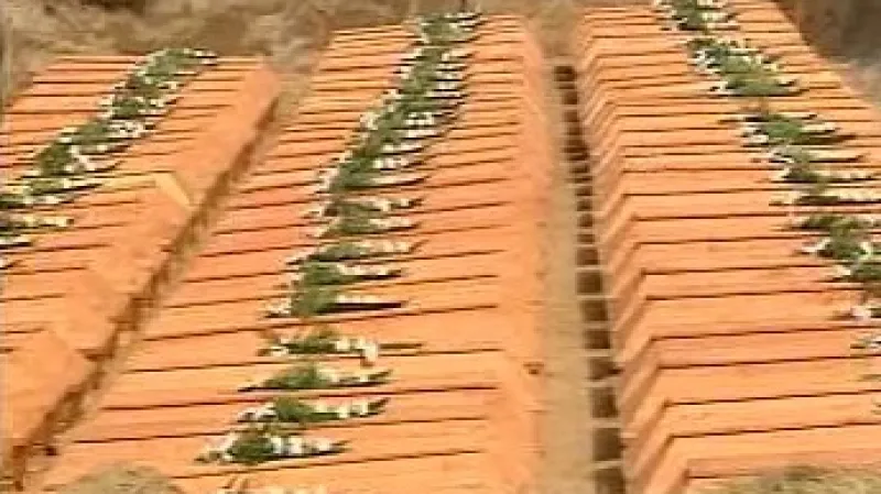 Ostatky Němců zavražděných v Malborku