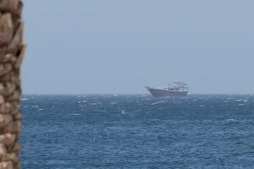 Hormuzským průlivem propluly lodě, plné otevření je ale dle německého rejdaře daleko