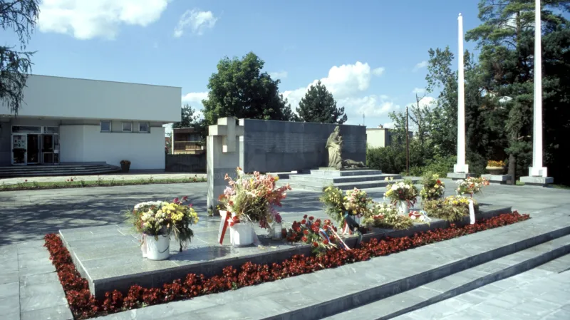 Památník životické tragédie