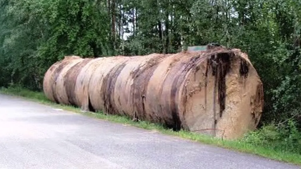 Zásobník na benzin do stíhaček