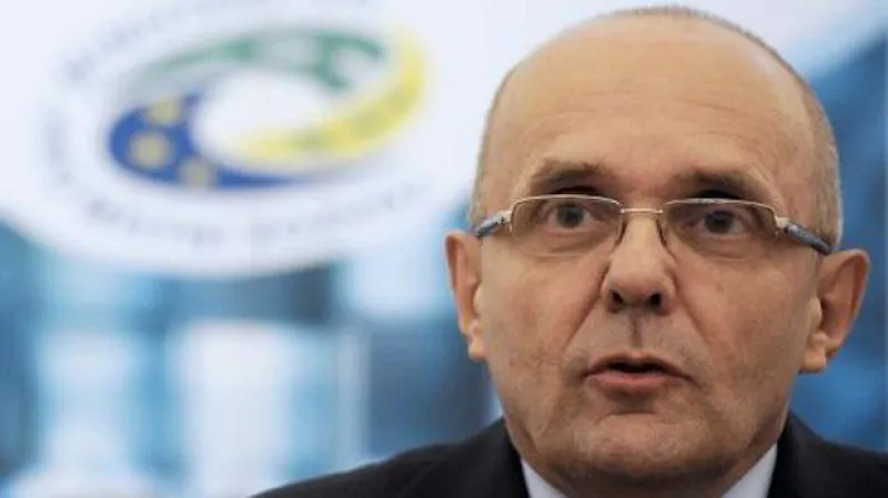 Kamil Jankovský k veřejným zakázkám