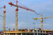 Platí nový stavební zákon, skončit má obíhání úřadů