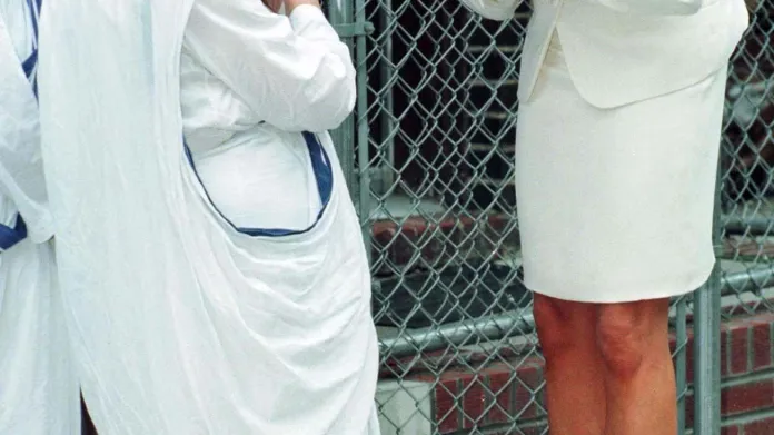 S Matkou Terezou pojila Dianu práce pro potřebné (setkání v New Yorku, červen 1997)