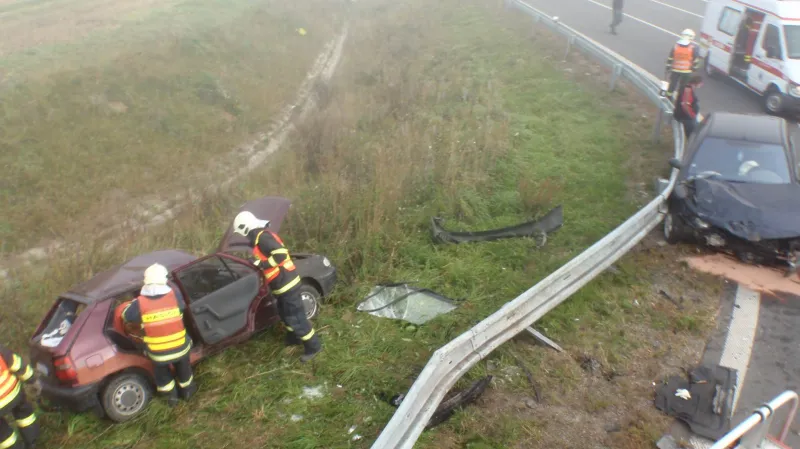 Hasiči vyprošťovali zraněnou ženu