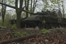 Kaťucha a další. Ukrajinci využívají na frontě řadu českých tanků, pochvalují si jejich spolehlivost
