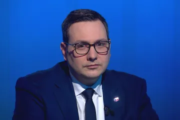 Nemůžete ze vzduchu změnit režim, musí přijít nějaká nová síla, míní Lipavský