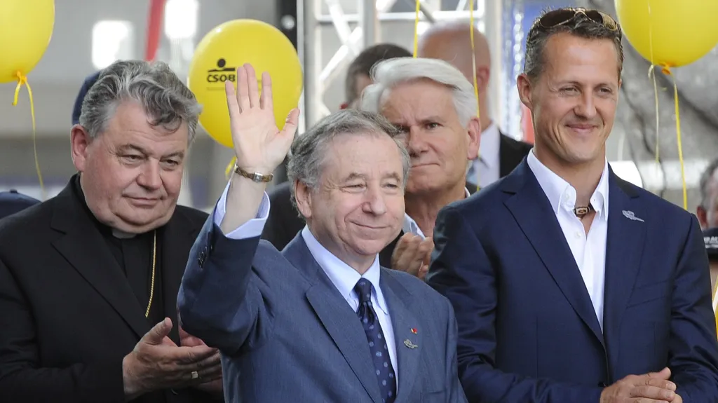 Jean Todt s Michaelem Schumacherem a Dominikem Dukou