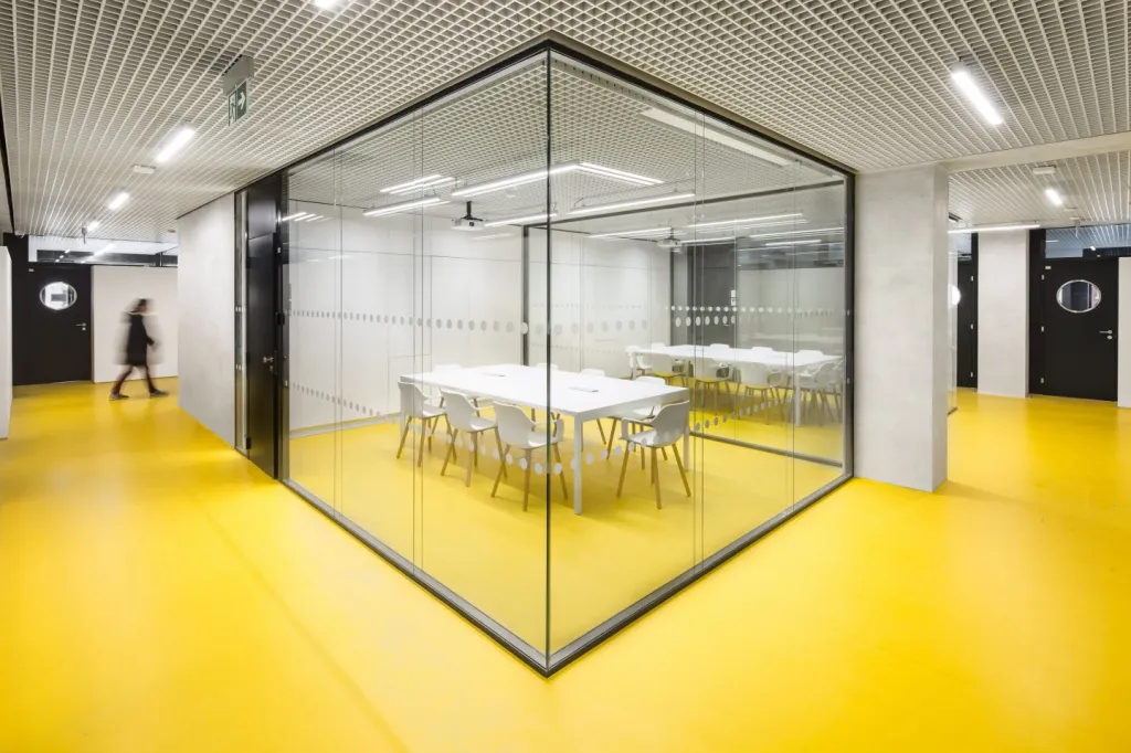 Nová radnice Prahy 7 (Atelier bod architekti)