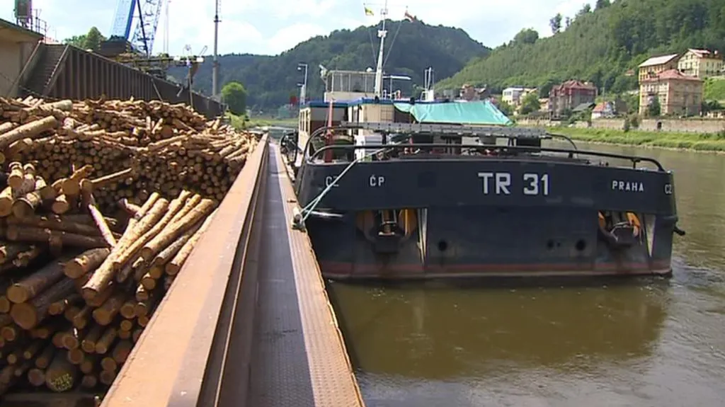 Lodní doprava na Labi