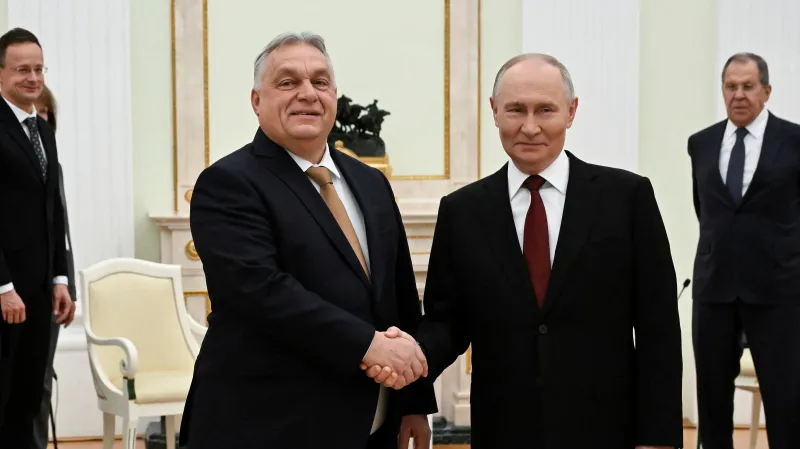 Maďarský premiér Viktor Orbán a ruský vůdce Vladimir Putin na jednání v Moskvě