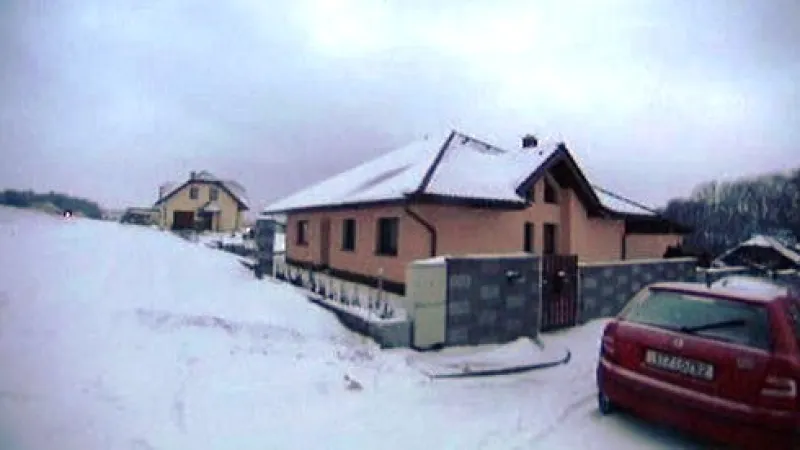 Smrt mladých manželů a jejich čtyřletého syna šetří policie ve Václavovicích na Frýdecko-Místecku.