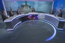 Hosté Událostí, komentářů hovořili o pokusu o svržení vlády a bitcoinové kauze