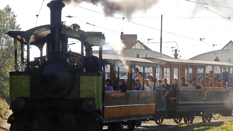 Tramvajová parní lokomotiva Caroline sloužila po roce 1900 pouze v nákladní dopravě