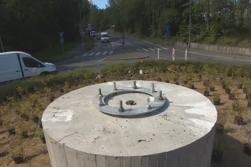 Maketa pivovarské rozhledny roste na křižovatce v Humpolci. Městu se to nelíbí