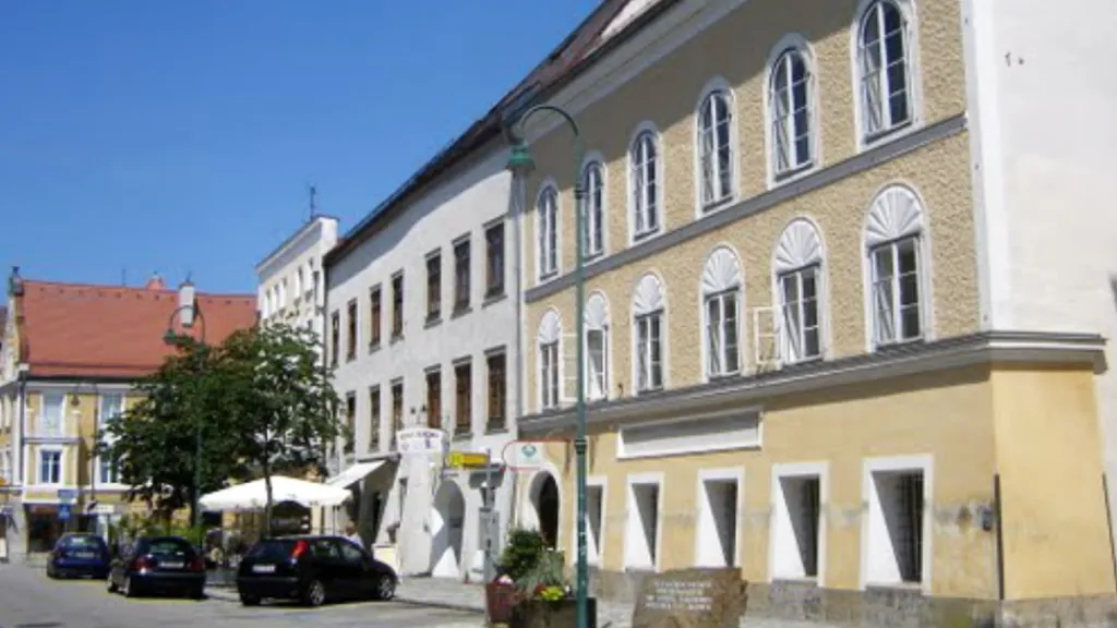 Rodný dům Adolfa Hitlera v Braunau