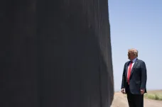 „Trumpova“ zeď hned tak nezmizí, píší New York Times. Po volbách se tempo stavby skoro zdvojnásobilo