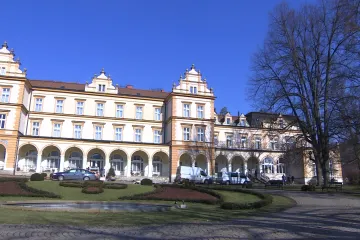 V rehabilitačním ústavu v Brandýse skončila bývalá ředitelka Tomanová. Lidé si stěžovali na šikanu