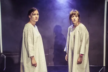 Recenze: Nevím, odpovídá Rubín trefně na krizi třicátníků