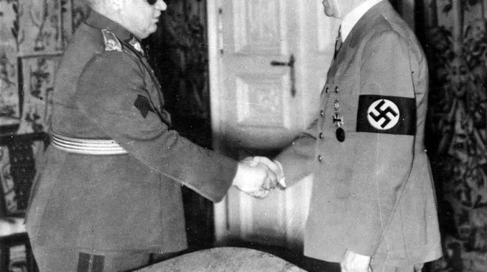 Generál Syrový s Hitlerem