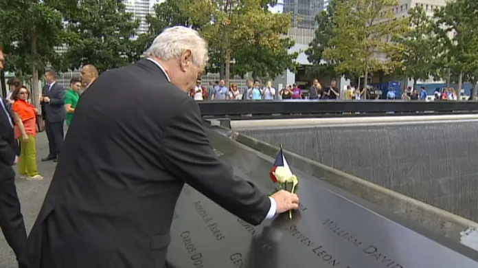 Miloš Zeman uctil památku obětí teroristického útoku z 11. září 2001