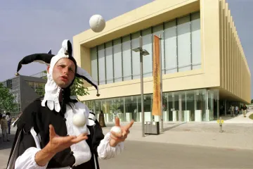 OBRAZEM: Česko se chystá na EXPO v Dubaji. A vzpomíná na Paříž a Brusel